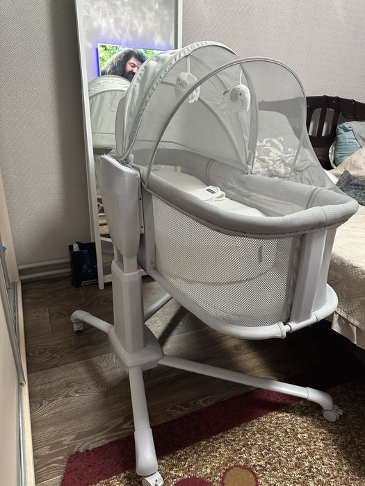 Ліжко для новонароджених 3в1 (музика, USB, таймер, москітна сітка)