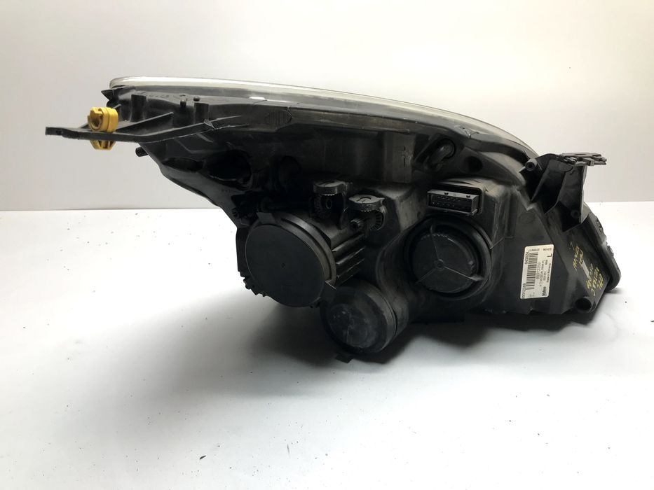 Фара ліхтар фонарь фанарь передня ЛІВА Opel Vectra C Opel Signum рестайл XENON