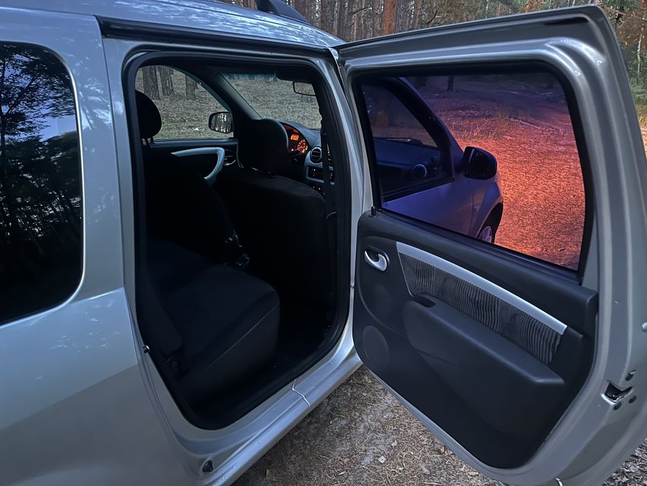Renault Logan 2009 1.6