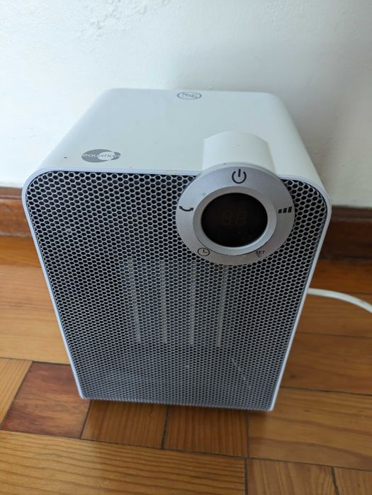 Aquecedor digital a ar quente 1800W