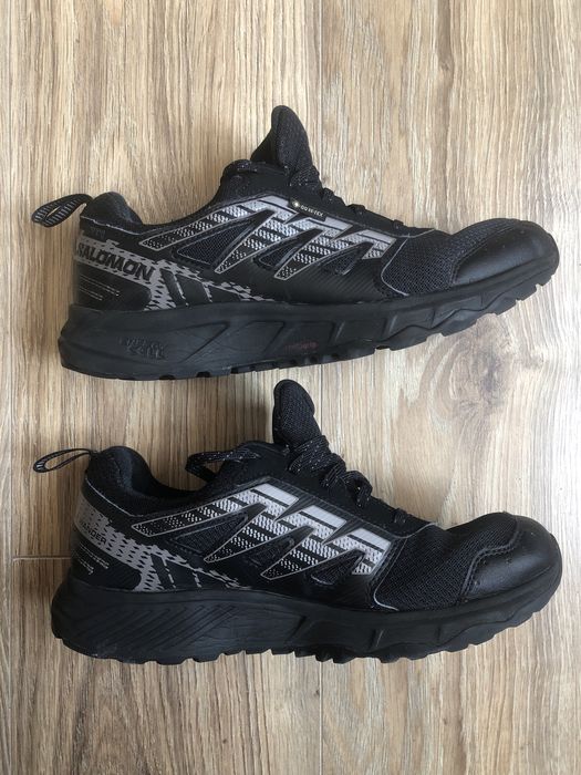 Оригінальні кросівки Gore-Tex Salomon Wander розмір 39,1/3-24,5см