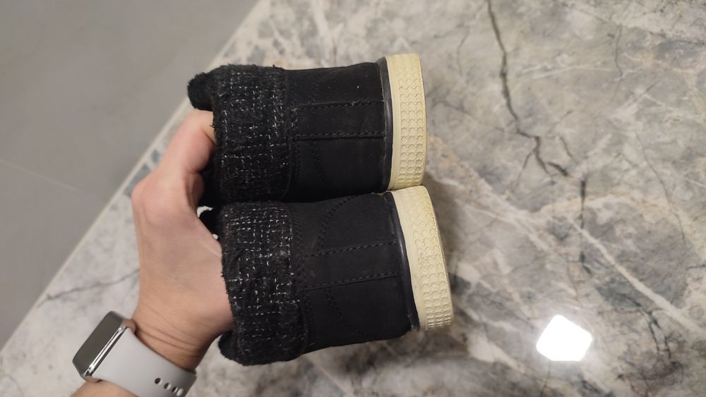 Термо хайтопи р. 36 замш чорний ідеальний стан