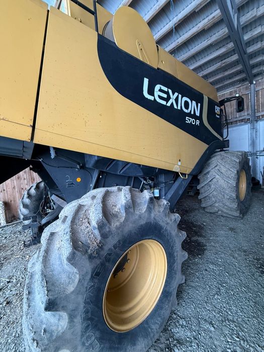 Комбайн CAT Lexion 570R