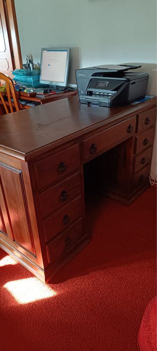 Secretaria de madeira maciça