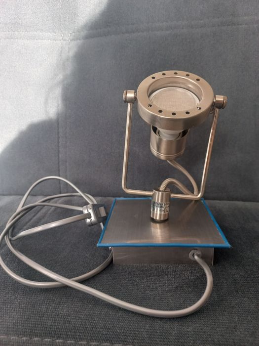 Lampa kinkiet przełącznik