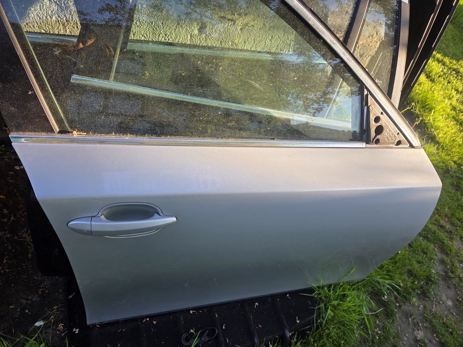 BMW e60 e61 drzwi prawe przednie pasażera prawy przód titansilber 354/7