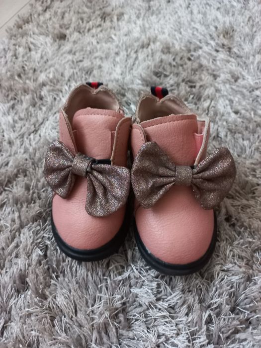 Ботінки на дівчинку 21 розмір