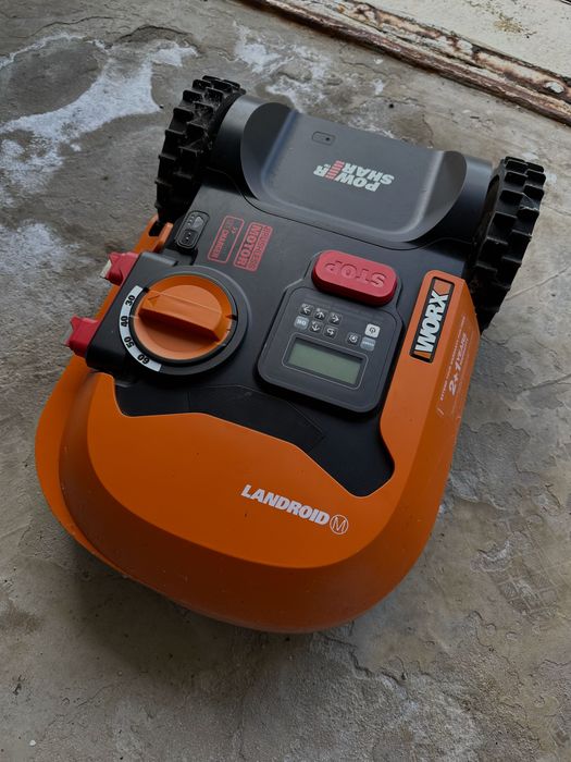 Kosiarka landroid m700