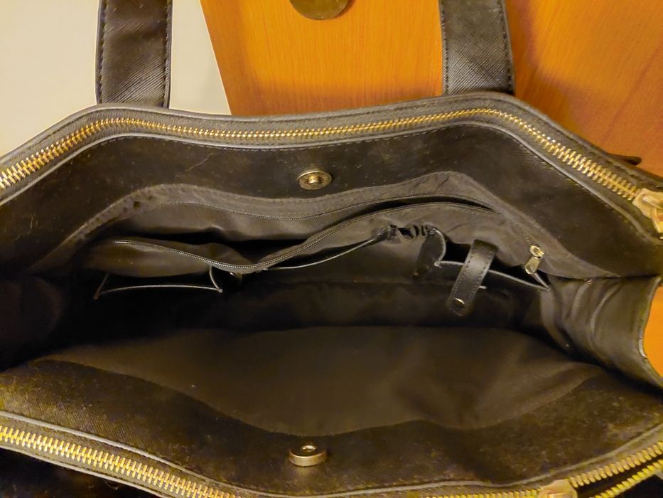 Mala preta da parfois