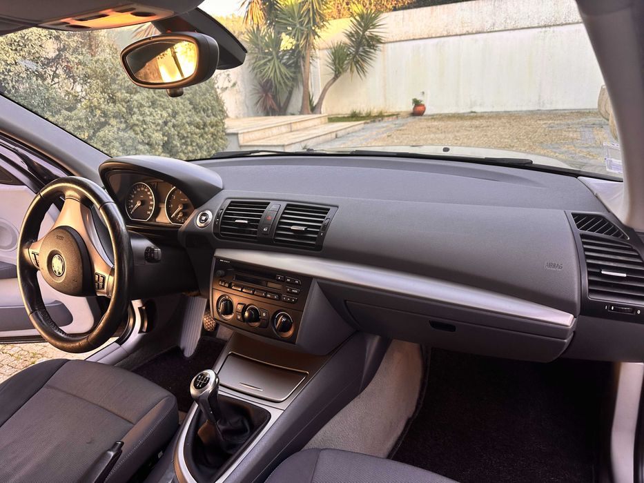 BMW Série 1 116i (Gasolina) – 2006 – 167.380 km – Excelente Estado