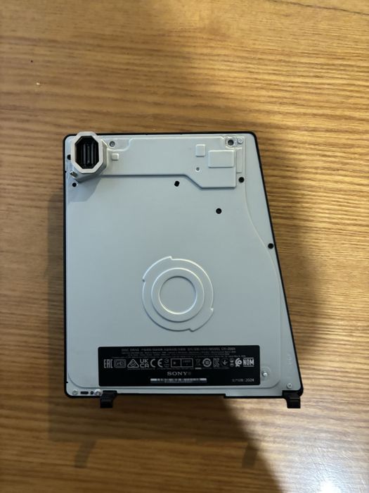 Дисковод на PS 5 slim з панеллю або без
