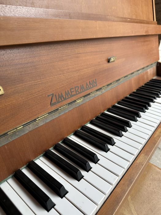 Piano Vertical Zimmermann