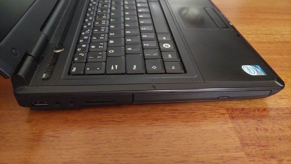 Intel Core 2 Duo - Laptop for parts or connecting to monitor64168937226627121