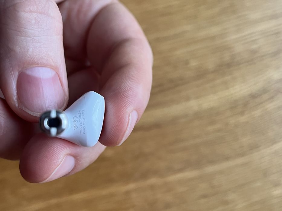 AirPods 2 покоління