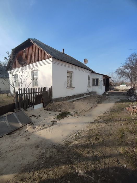 Продається цегляний будинок в м.Малин