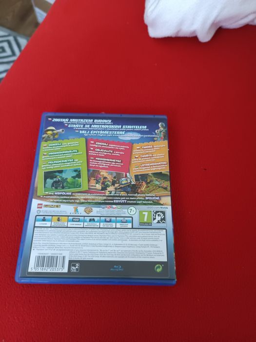 Sprzedam grę lego worlds na konsolę PS4