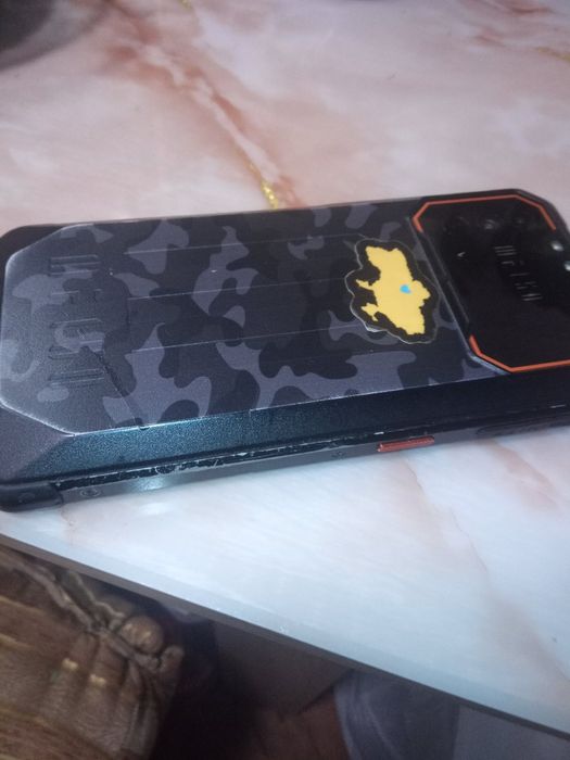 Мобільний телефон