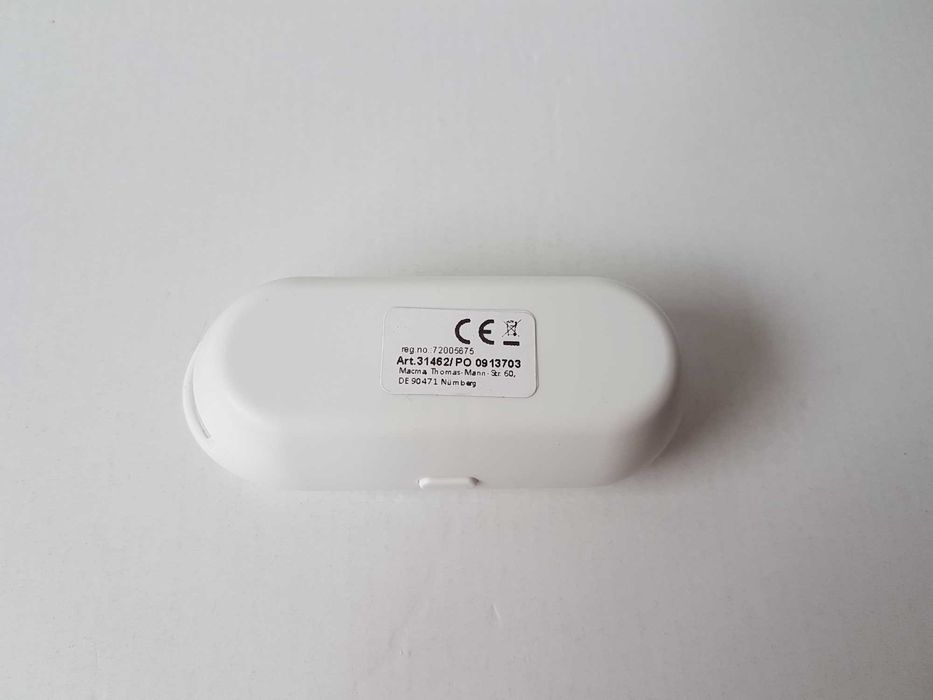 Nowe bezprzewodowe słuchawki douszne białe USB czas pracy 2-3 godziny