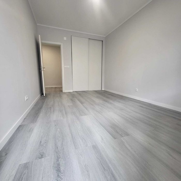 Apartamento T2 remodelado à venda | OEIRAS - VENDA PARTICULAR
