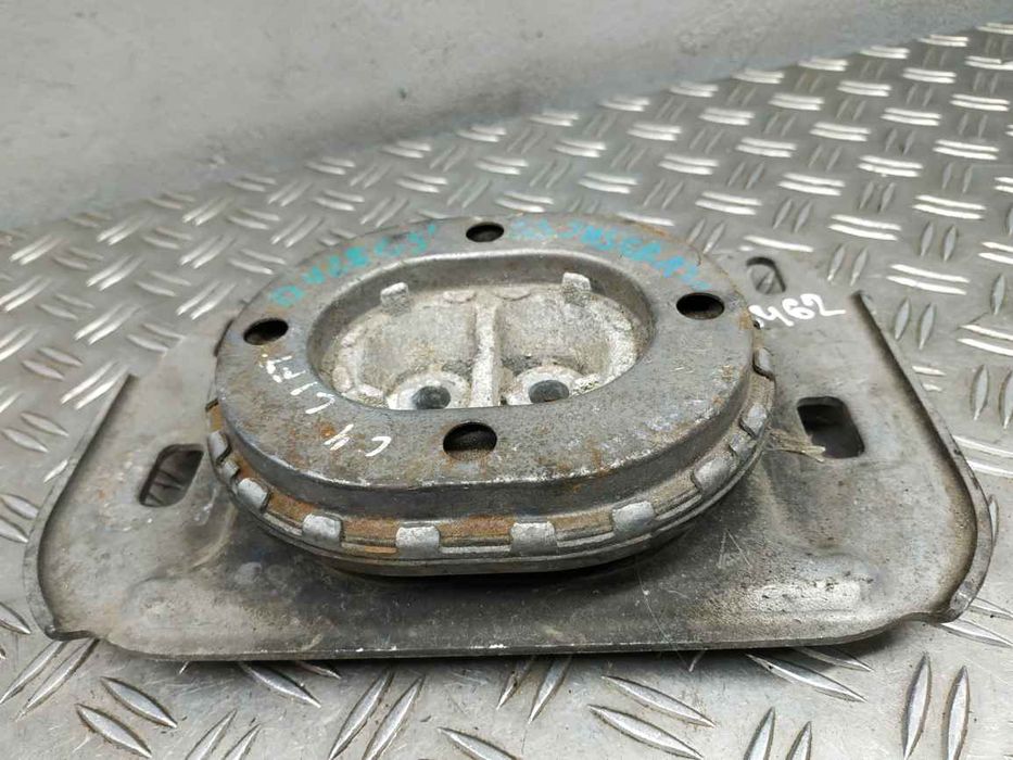 Peugeot/Citroen 3008 16- Подушка двигуна  KU9462 9673768680