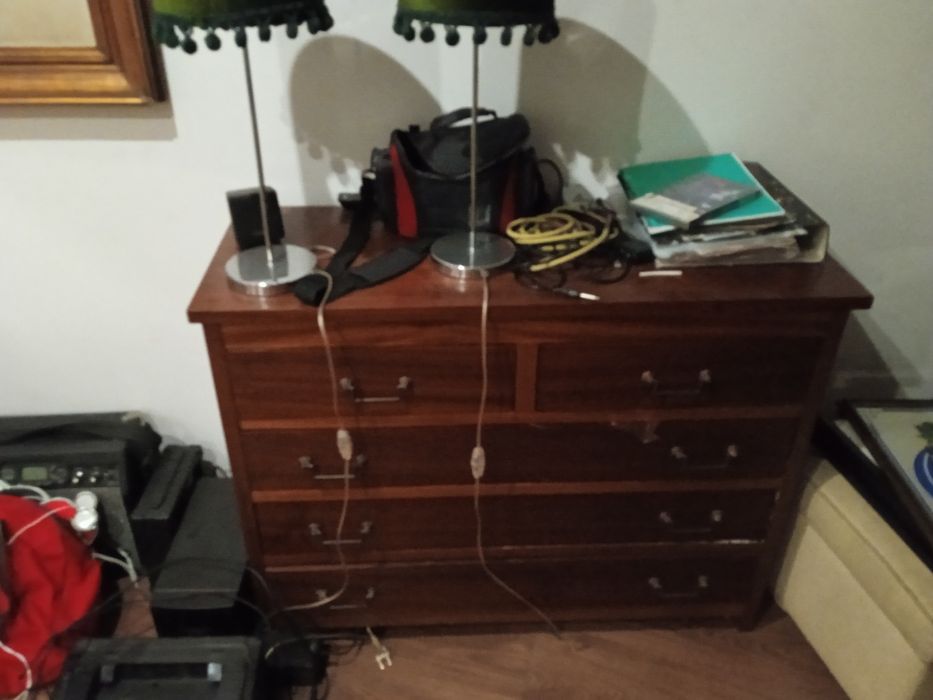 Camiseiro com boa arrumação