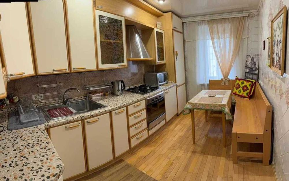 Оренда  3-х кімнатної квартири на Подолі