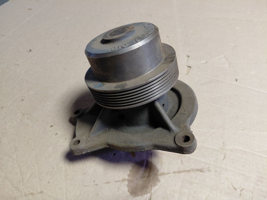 Помпа камаз 740.11-1307 010