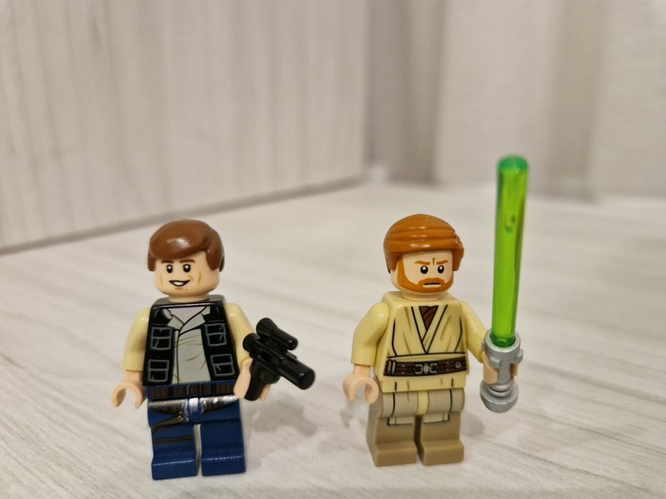 Продам фігурки Lego