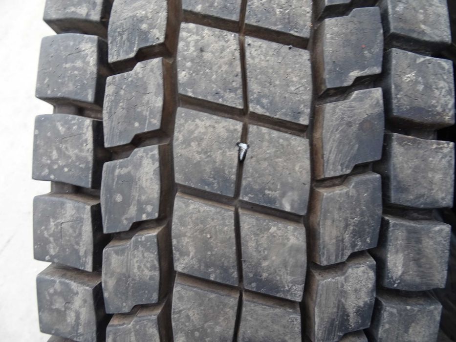 Opona 315/80R22.5 GRENLANDER GR 678 (660 netto)