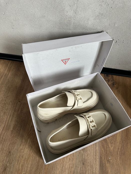 Лофери guess оригінал
