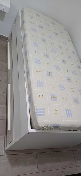 Cama dupla completamente nova