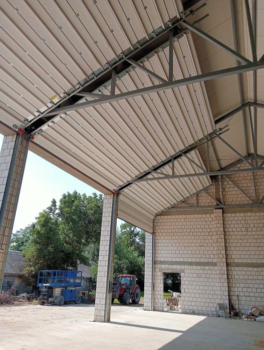 Brama przemysłowa pionowa VERTICAL pionowa skośna przewyższenie Bramy Przemysłowe na Wymiar – Szybka Realizacja