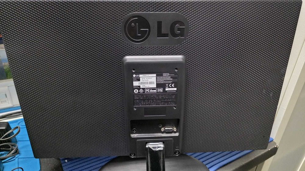 Monitor LG 22" - 22EN33