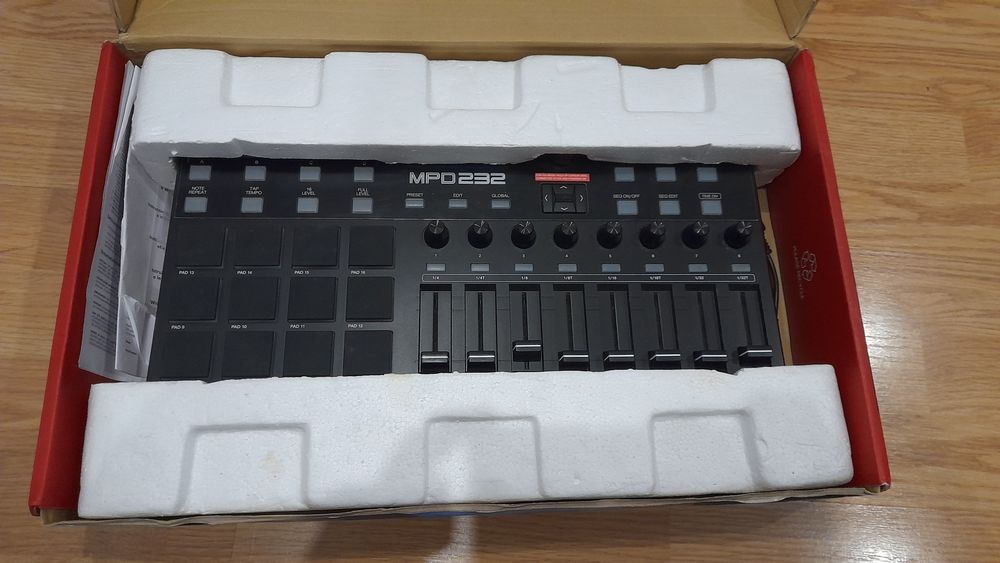 Akai Mpd 232 professsional