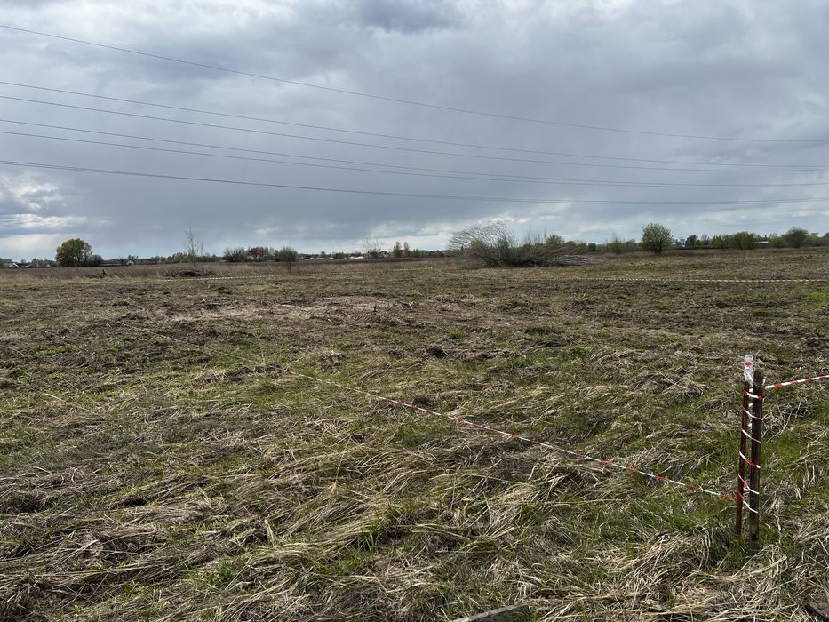 Продам земельну ділянку 10 соток