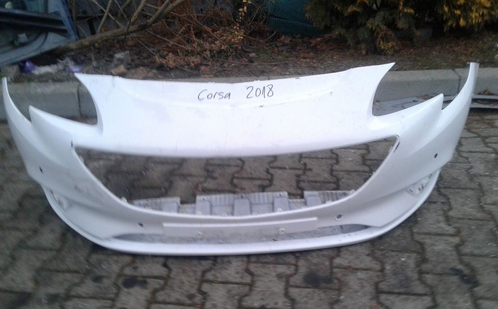 Zderzak Przód Przedni OPEL Corsa E 2018r Biały Zaślepka Haka 6 x PDC