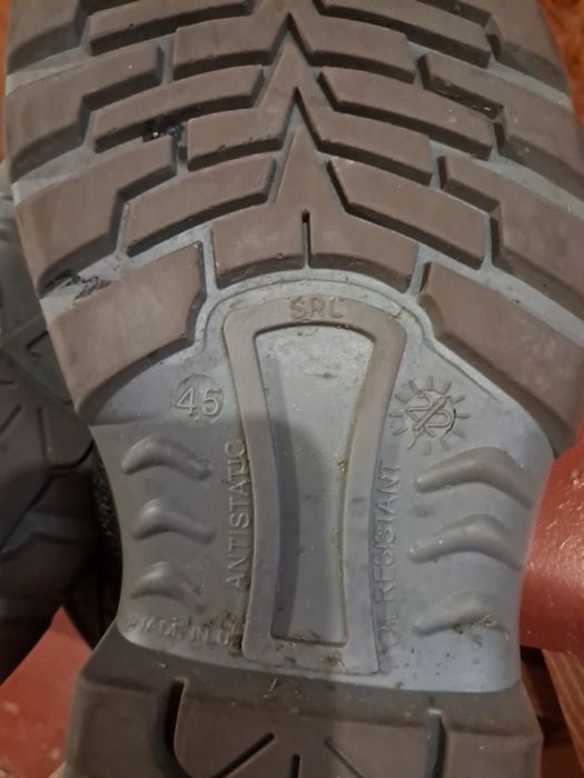 Берци Exena 45 розмір