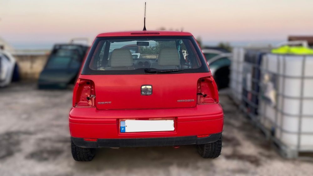 SEAT AROSA 1.0 de 2001 Para Peças-Motor AUC Caixa ESY