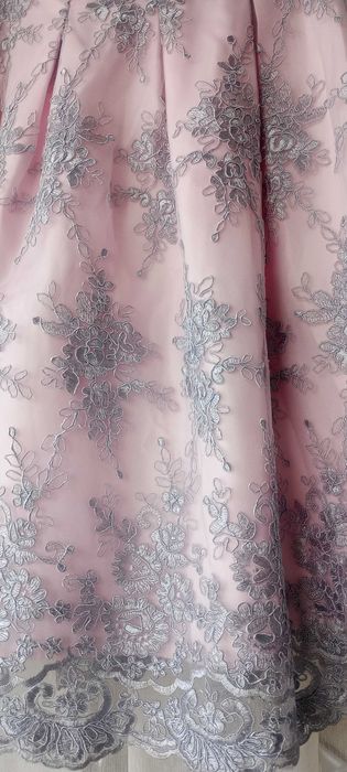 Elegancka suknia wieczorowa   MODELLO Różowa satyna i srebrna koronka