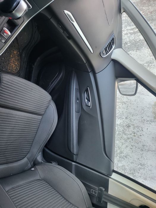 Vende se carrinha 7 lugares