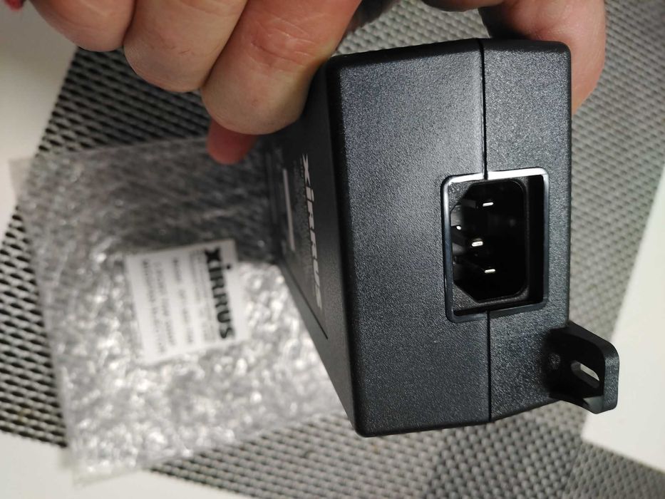 Керований PoE injector 75W 802.3bt/at/af Xirrus XP1-MSI-75M Gigabit