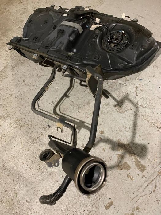 Паливний бак MB W222