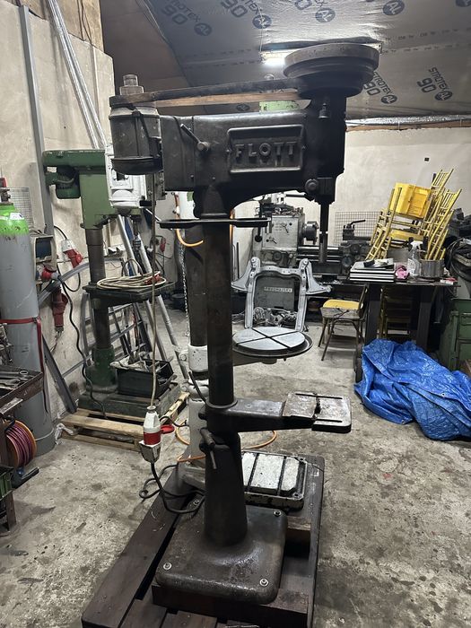 Wiertarka slupowa kolumnowa flott