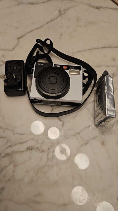 Leica Sofort Camera