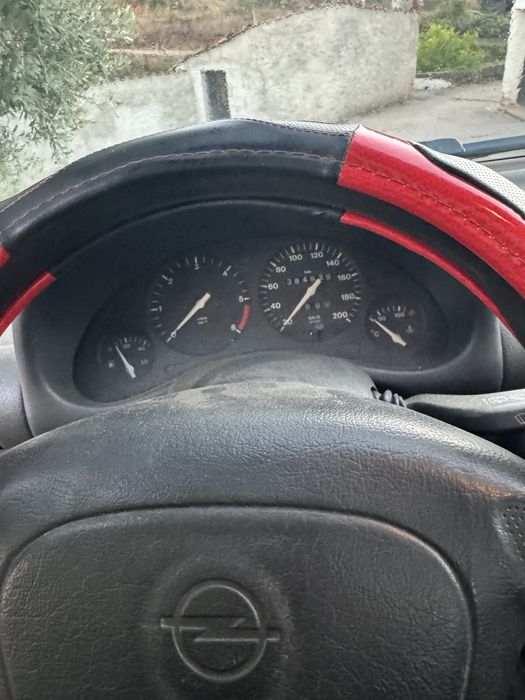 Corsa B 1.5D a Gasoleo - Funcionando Perfeitamente