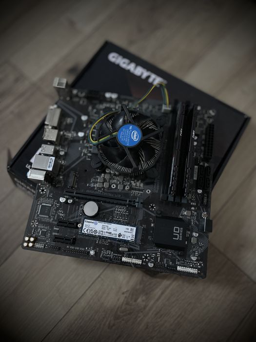 Core i5-10400 & GIGABYTE B560M DS3H セット Core i5-10400 & GIGABYTE B560M DS3H セット