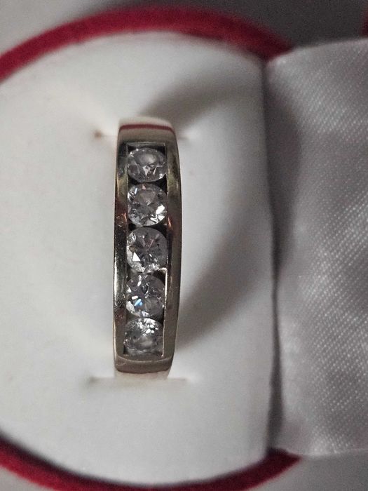 Złoty pierścionek p.750 z diamentami 0,75ct wycena -50% Skup Wrocław