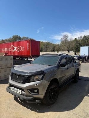 Nissan navara kompletny przód Anglik 2019 rok