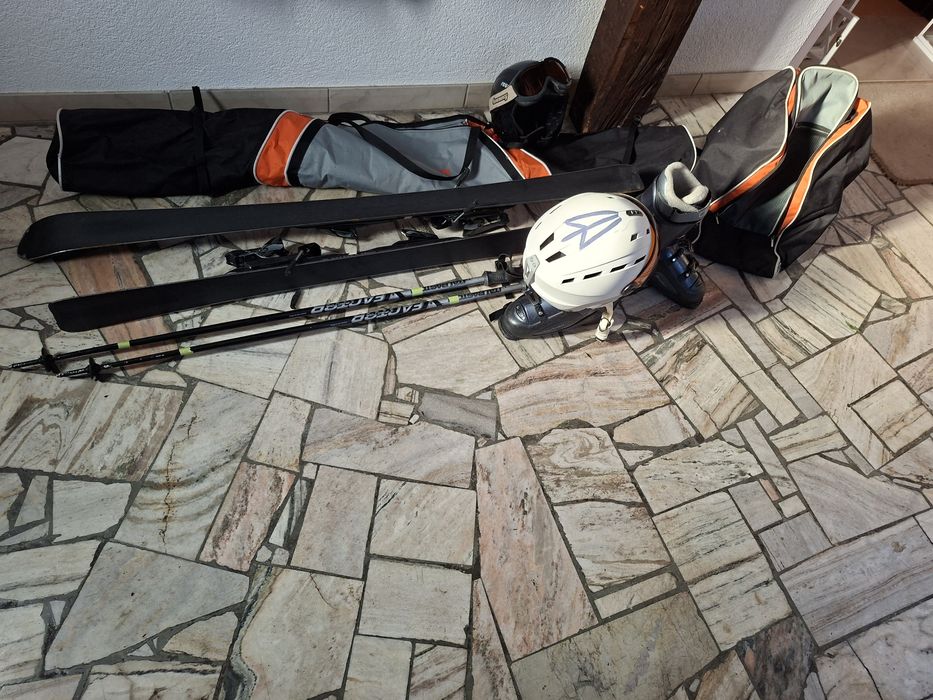 Narty,  pokrowiec, kaski 2,  biały z przyłbicą  nowy,