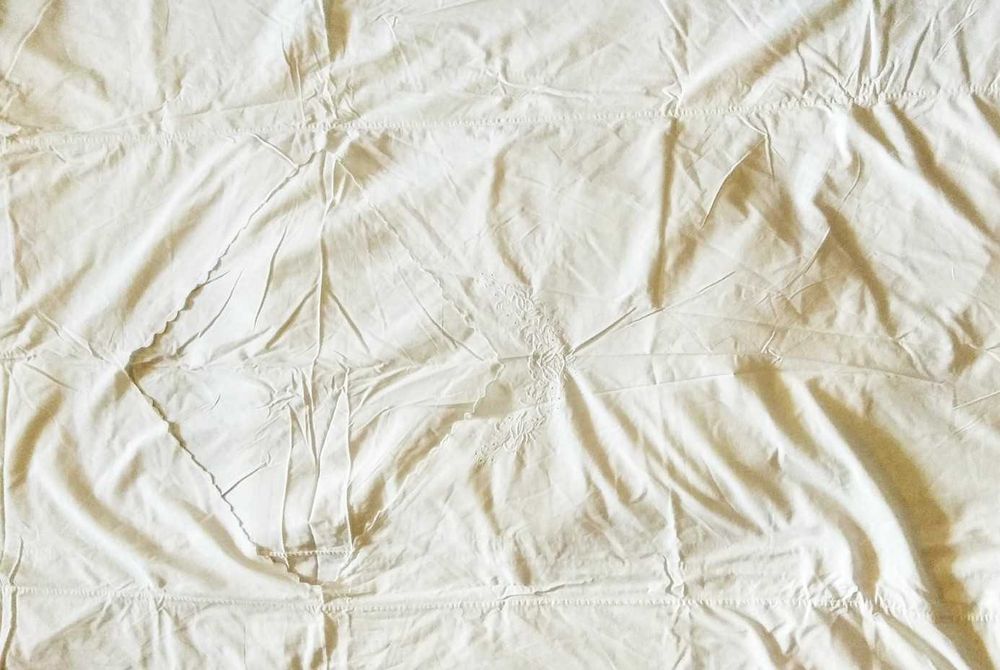 постельное простынь  наволочка пододеяльник